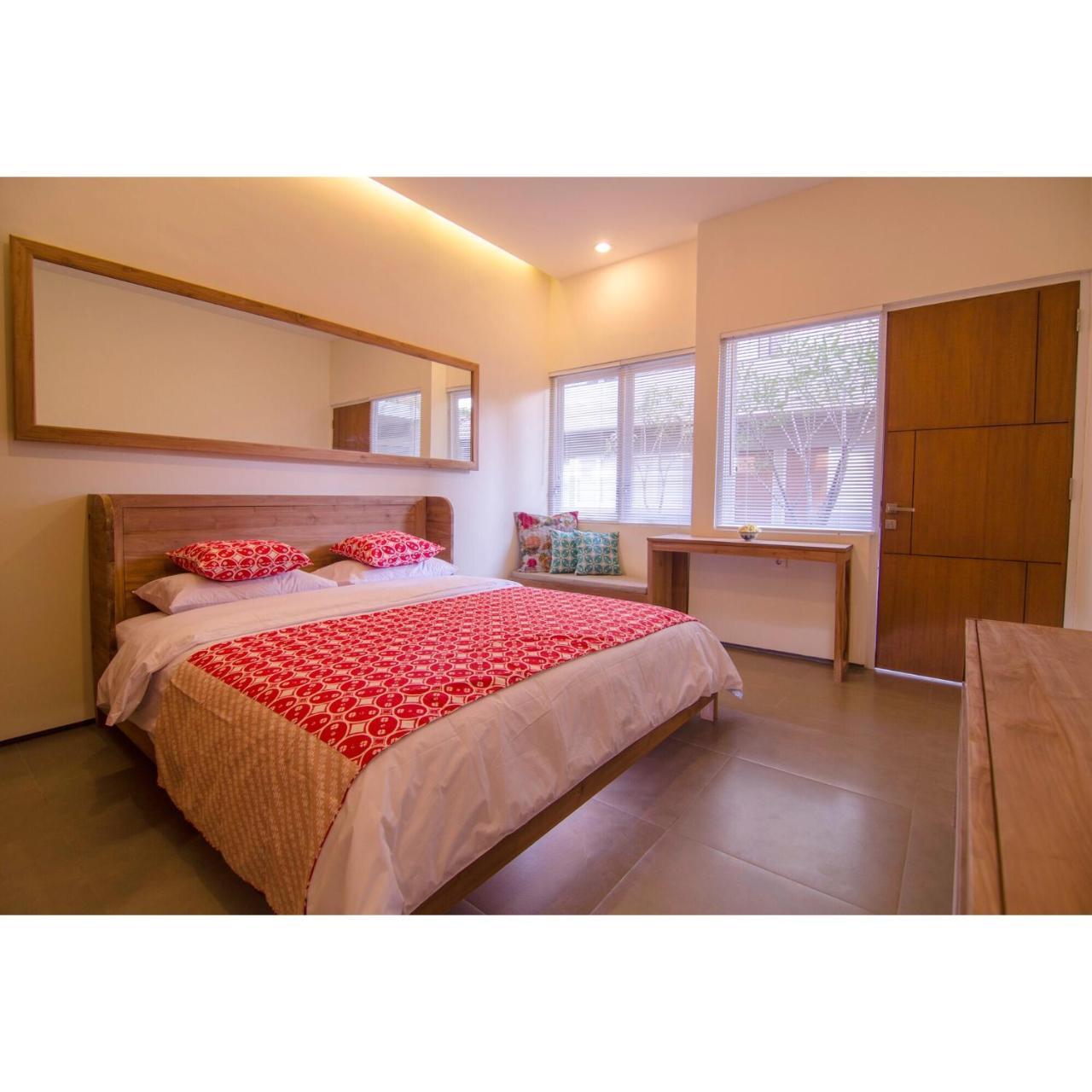 Seruni Guest House Denpasar Kültér fotó